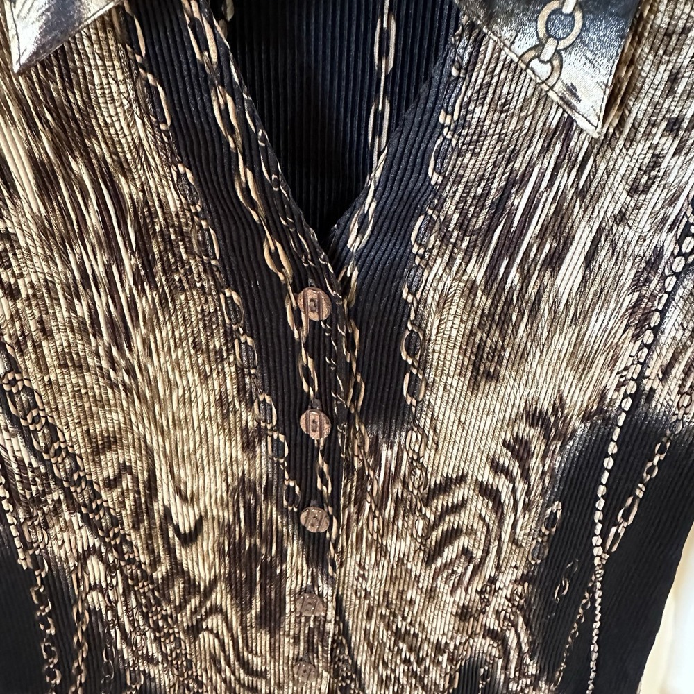 Lindi Chain Print Pleated Button Down Blouse Baroque Womens XS - Picture 3 of 6